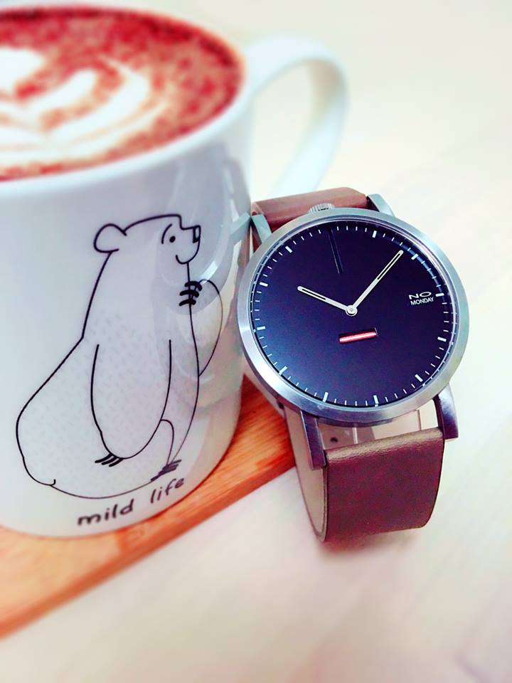 Unisex Watch | Collection 460 | black brush | deep brown strap