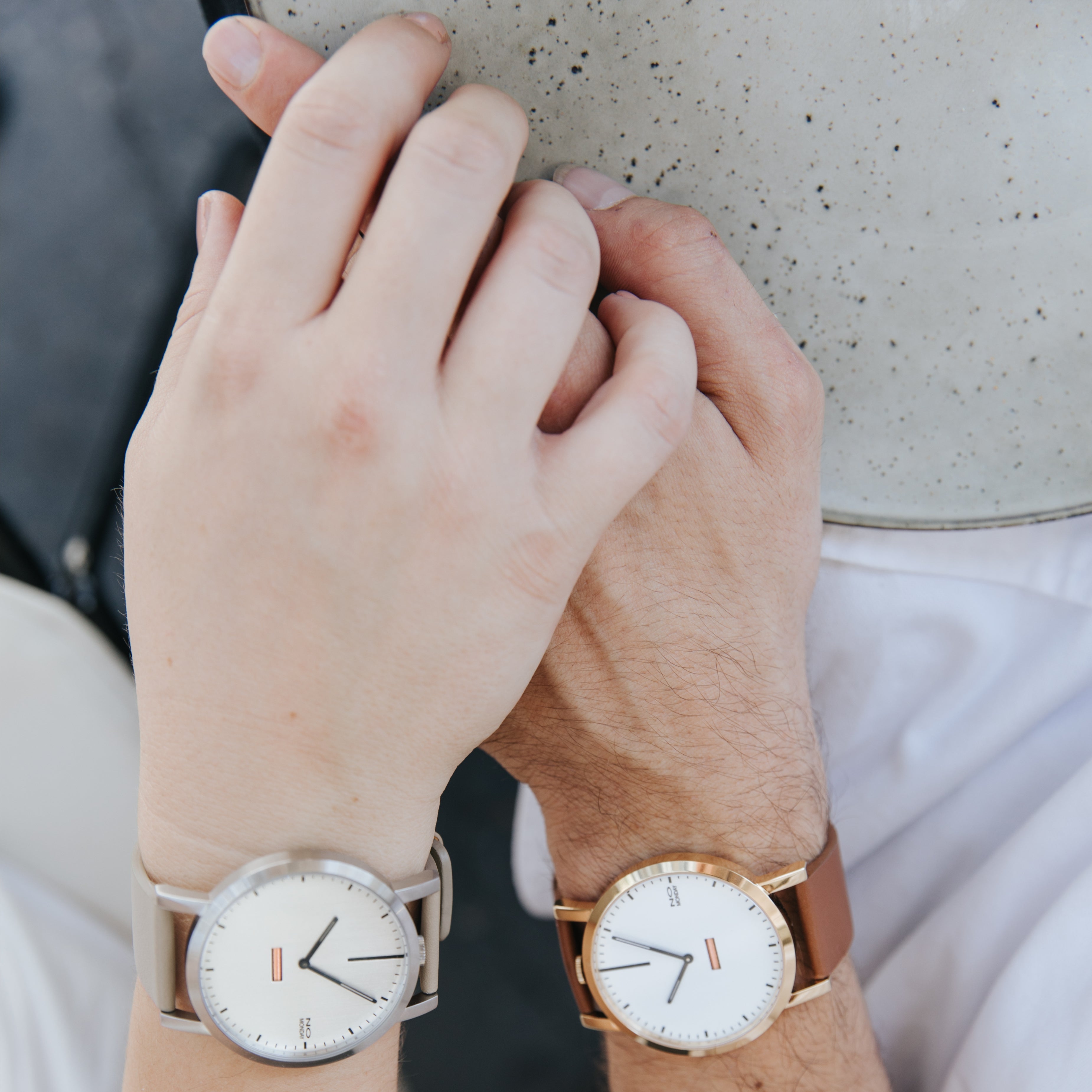 Unisex Watch | Collection 460 | gold case | white dial | tan strap