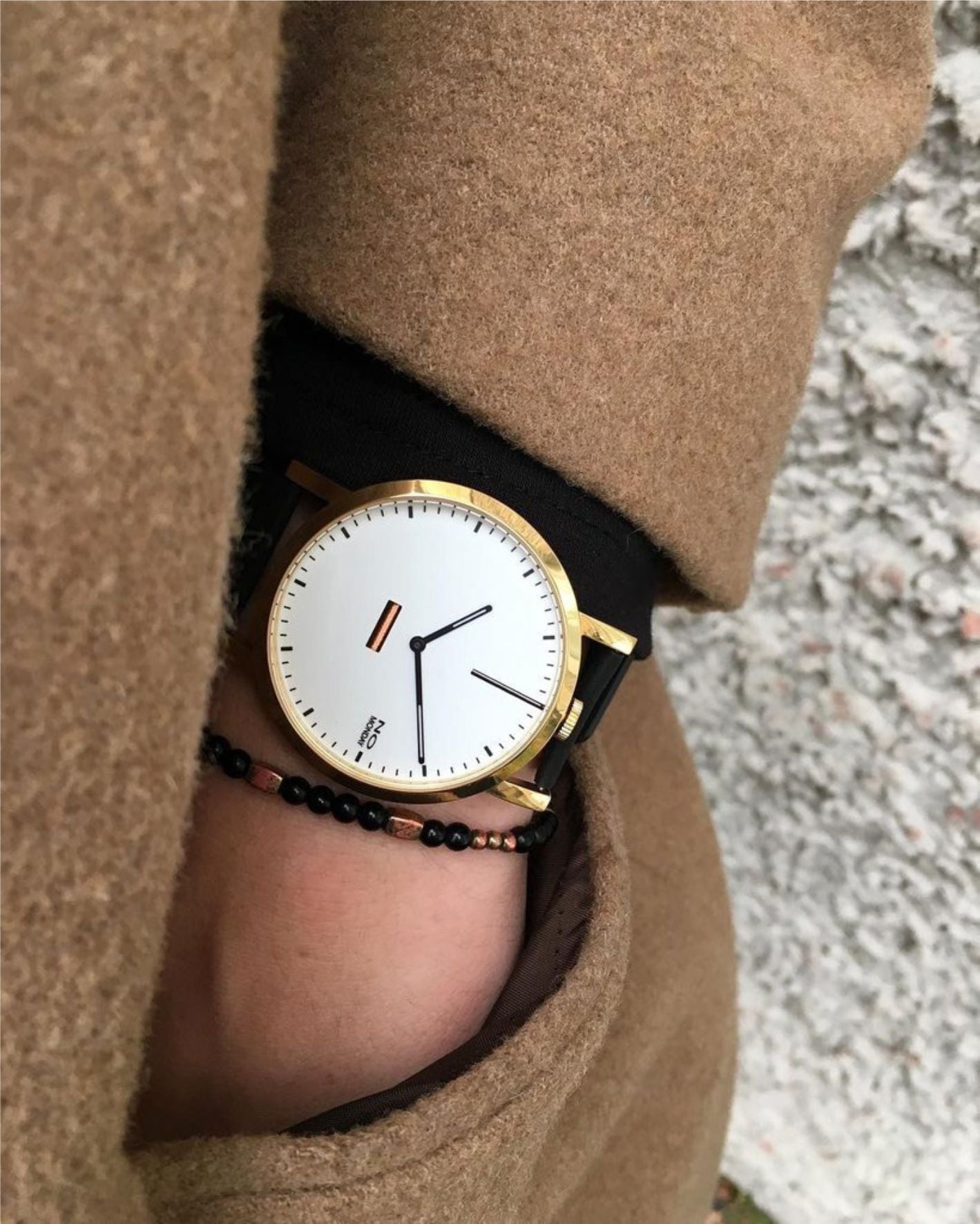 Unisex Watch | Collection 460 | gold case | white dial | tan strap