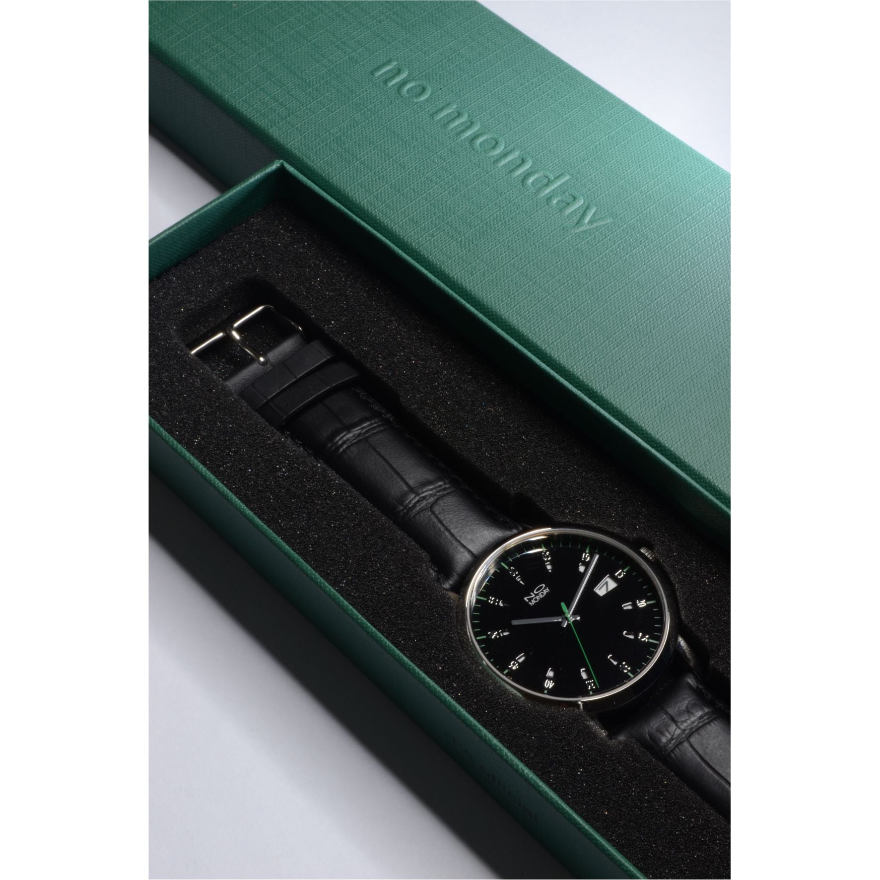 Quartz Calendar Watch | Collection 12 Windows | grey hands | black strap