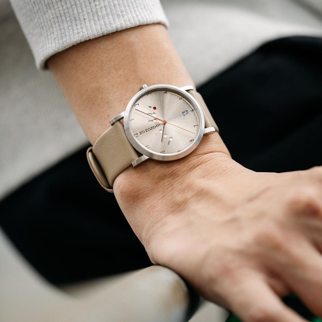 Quartz Watch | Collection Happy Weekend | silver | light grey strap