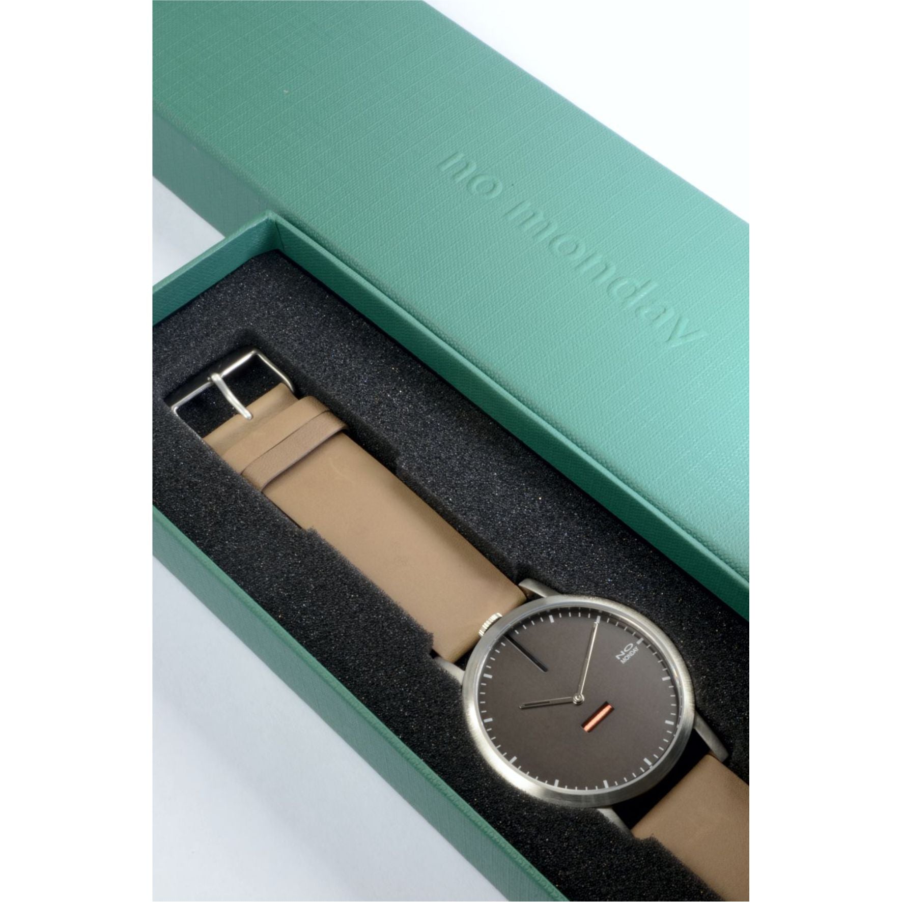 Unisex Watch | Collection 460 | black brush | deep brown strap